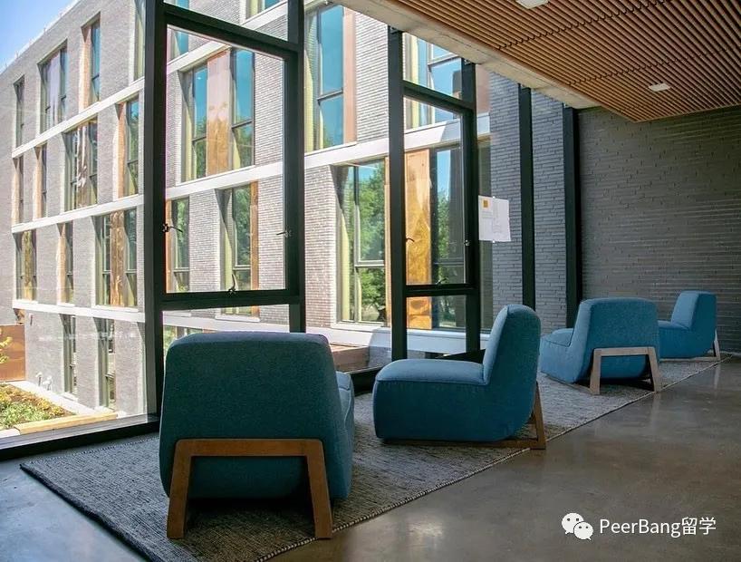 缇庡浗椤跺皷澶у涓轰粈涔堥偅涔堝,缇庡浗鍗氬＋鍚噾閲忔渶楂樼殑瀛︽牎