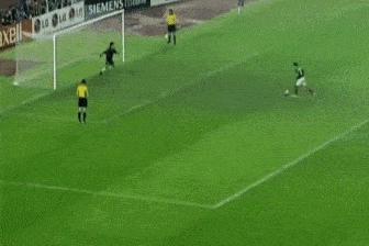 2004亚洲杯刘云飞最后扑救,亚洲杯刘云飞视频