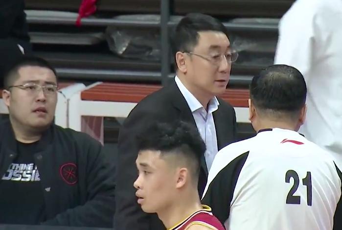 cba主场哨名场面,cba主场哨有多可怕