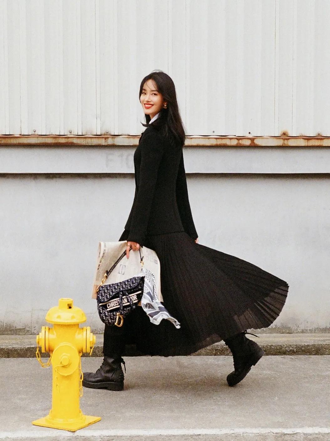 春季西装外套怎么穿出时髦感,西装外套最帅气的搭法春天必穿