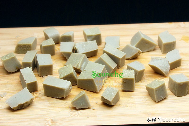 胶原猪皮冻做法,北漂外婆猪皮冻的做法