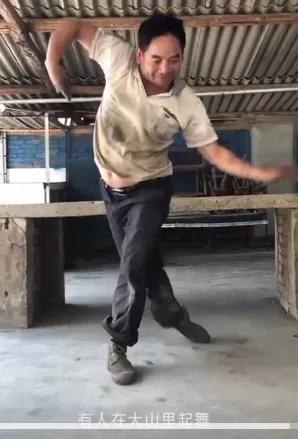 快手九周年，拍了个宣传片，叫做《看见》