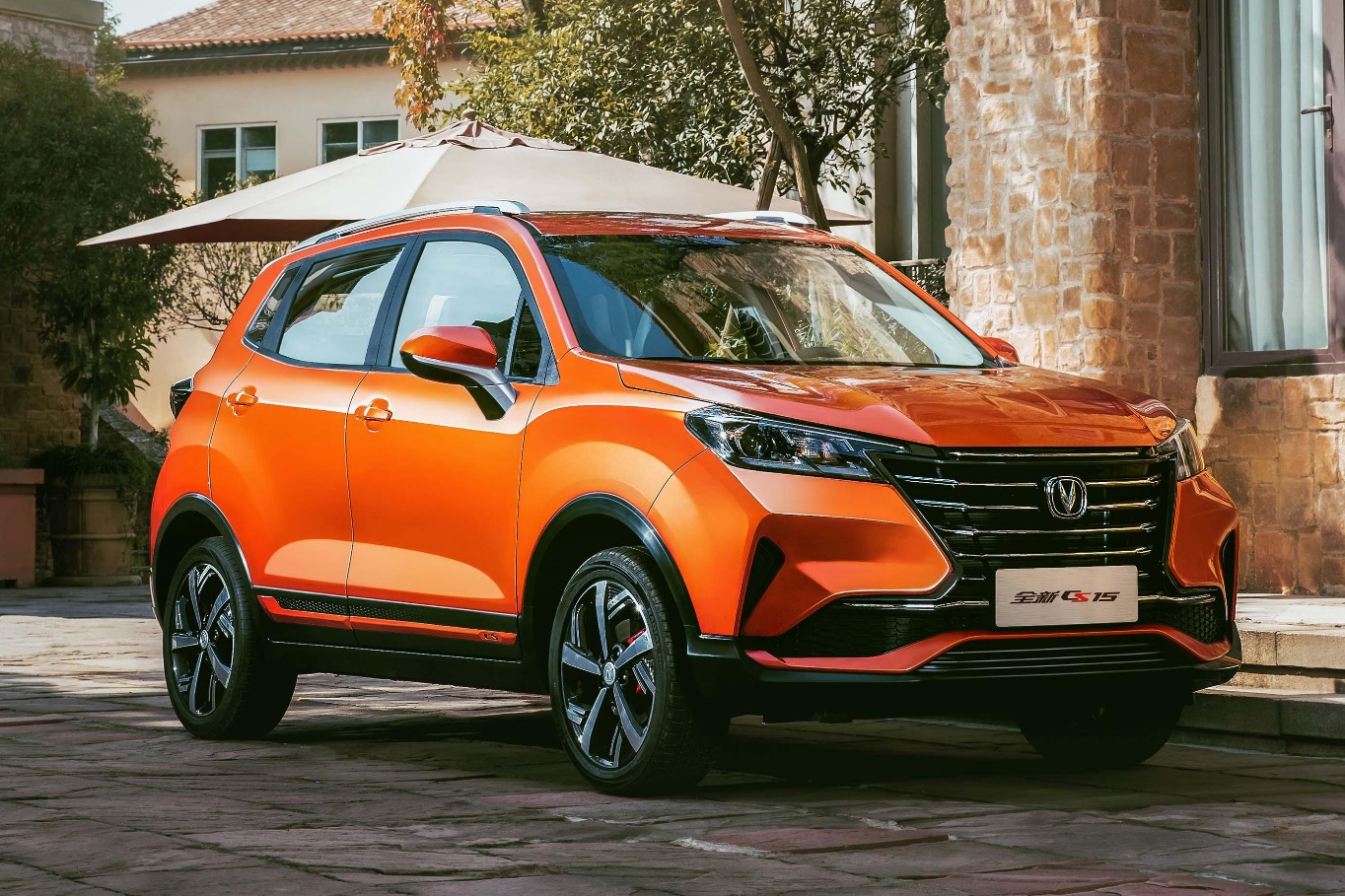 新款长安cs15什么价位,售6.19万元起长安全新cs15上市