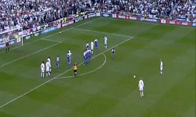 贝氏弧线长传视频,足球史上最经典的24个弧线