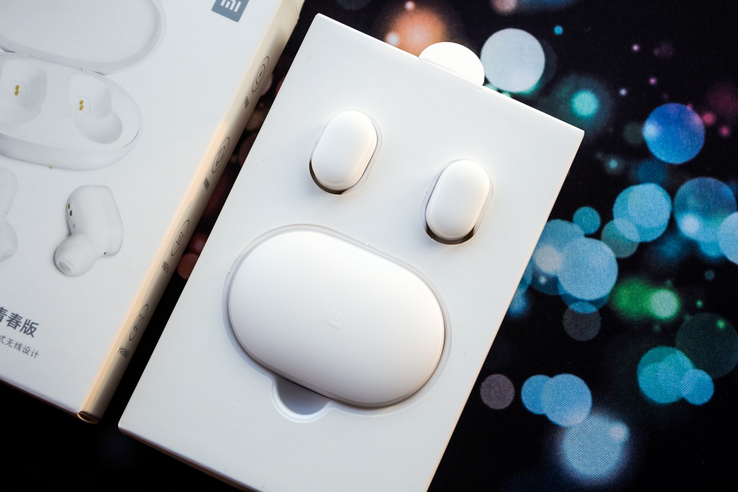 小米蓝牙耳机airdots青春版技巧,小米蓝牙耳机airdots青春版佩戴