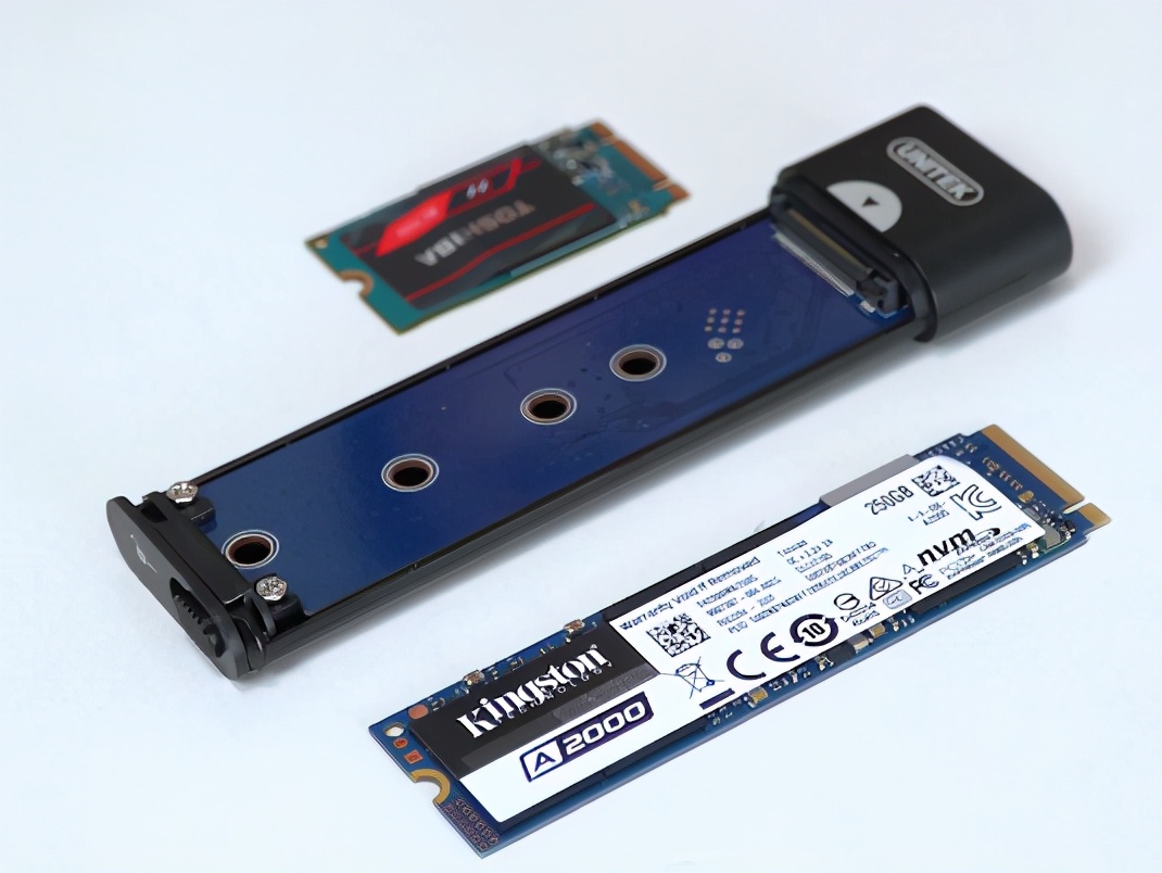 移动硬盘和u盘如何选择官方,大容量u盘移动硬盘怎么选