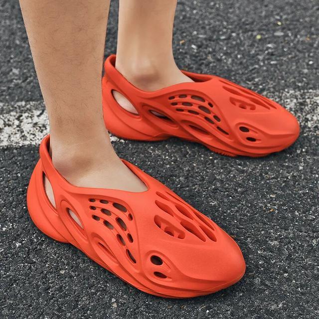 一双被所有人骂丑的鞋,洞洞鞋crocs哪一款最好看