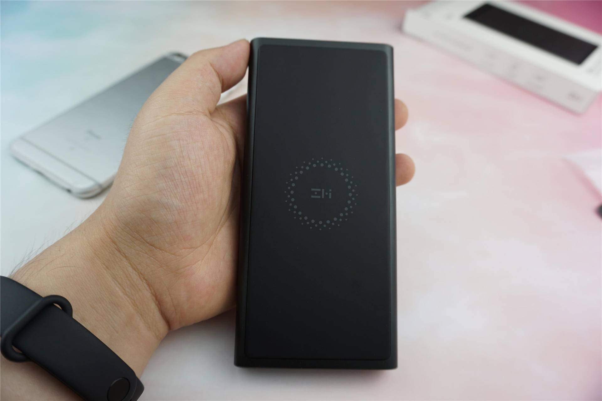 小米紫米新发布充电宝,小米紫米无线充电器怎么样