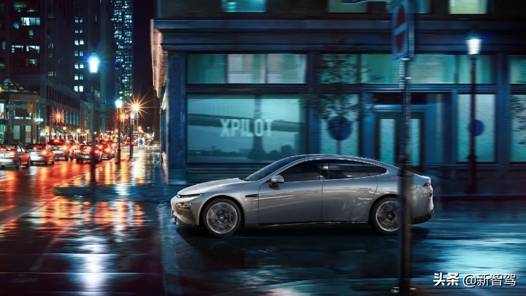 何小鹏带雷军参观小鹏汽车,小鹏汽车何小鹏2022