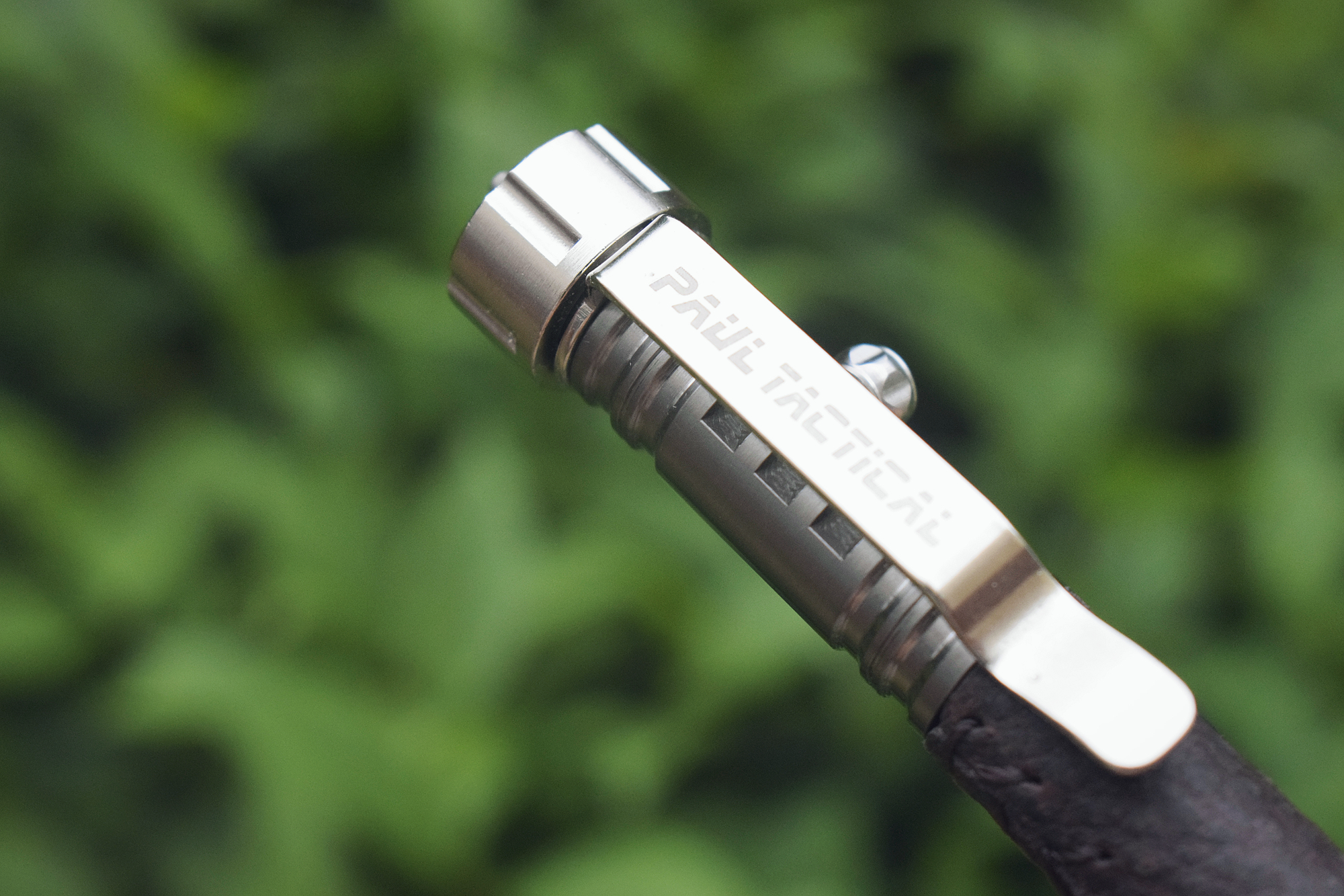 弘安保罗战术笔破窗效果,尊奢体验