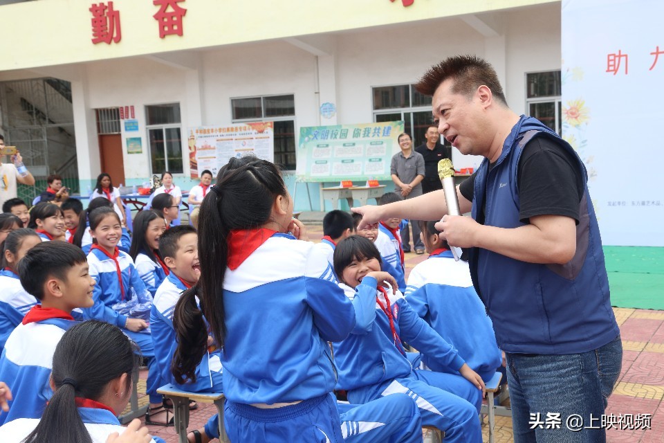 教育扶贫公益行动,教育扶贫公益携手并进