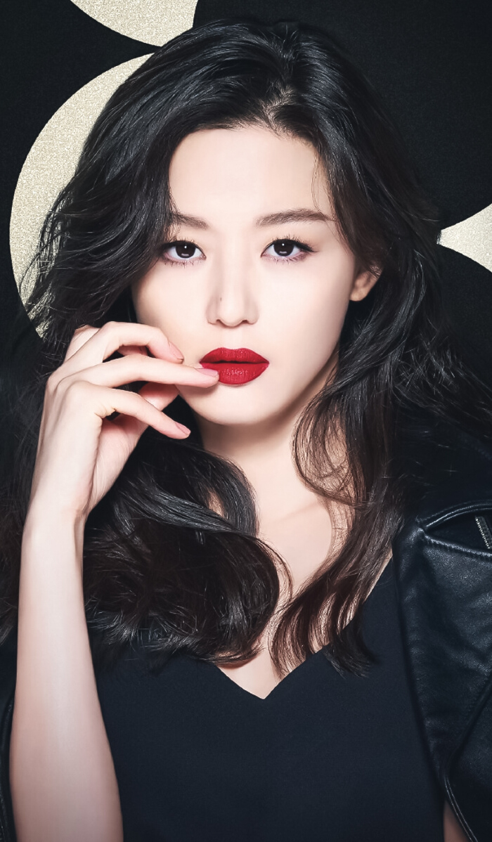 脸上有痣的女生都非常漂亮,脸上有痣的女人天生就是大美人