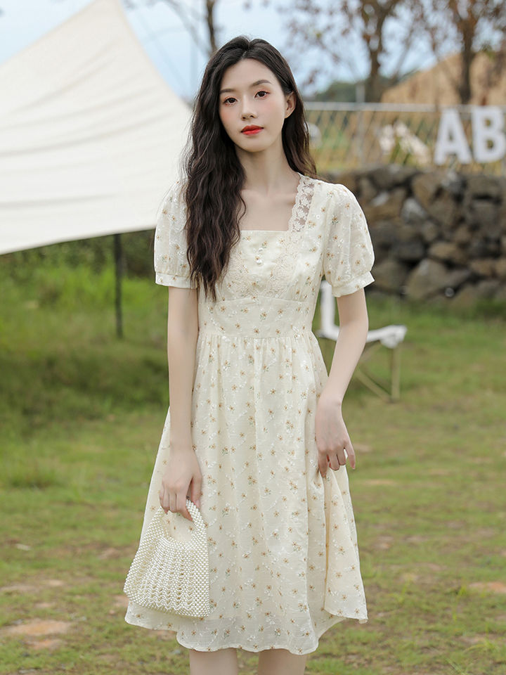 高颜值仙女连衣裙直戳你的少女心,这些超仙女的春装连衣裙你有几件