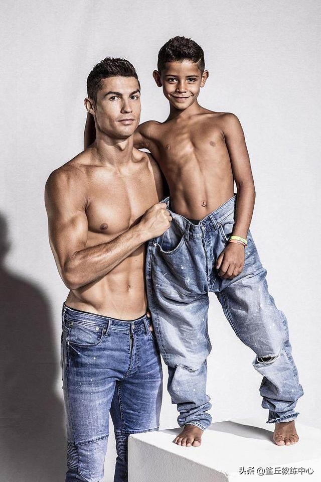 c罗和拉莫斯身材对比,2004欧洲杯c罗身材