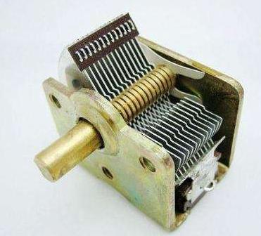 电容的种类讲解电路图,电容的电路特性有哪些