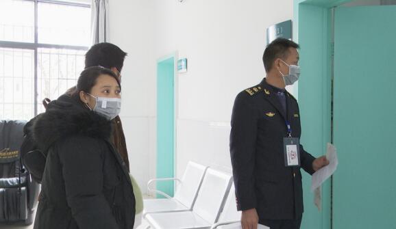 【一线写实】一场暖心的护送