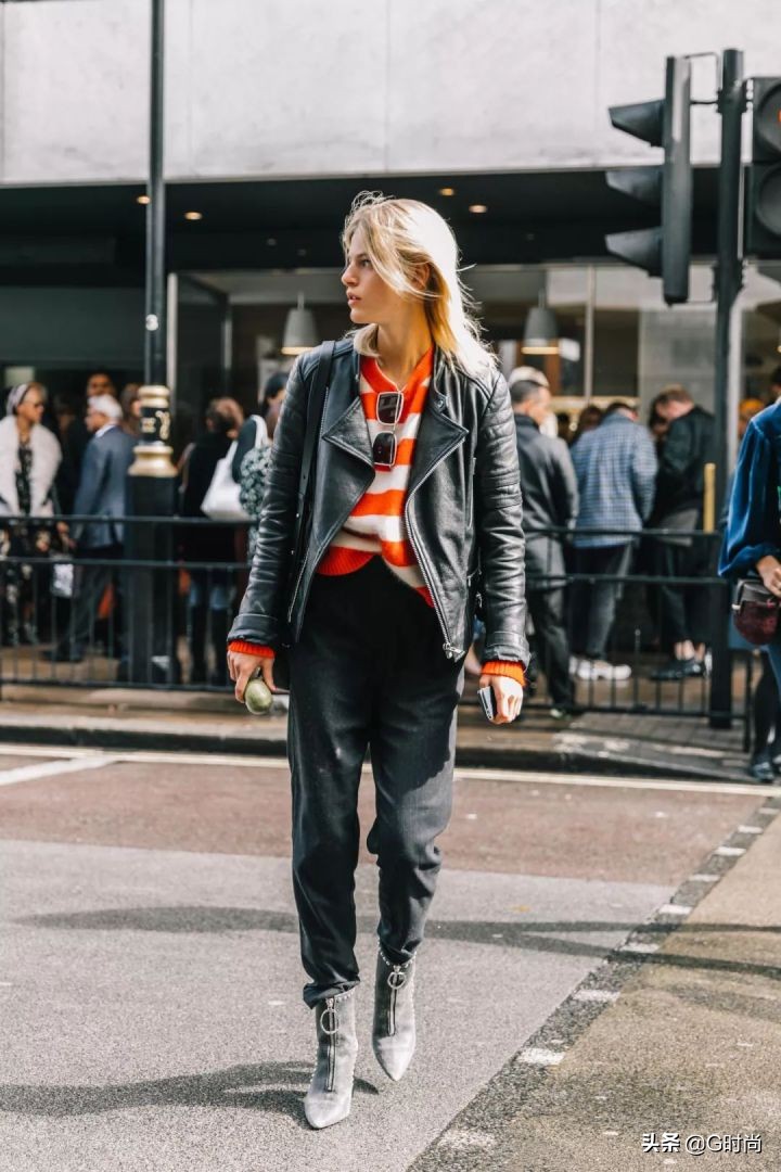 穿宽松皮衣配一身黑又酷又洋气 (皮衣搭配牛仔裤显瘦又时髦)