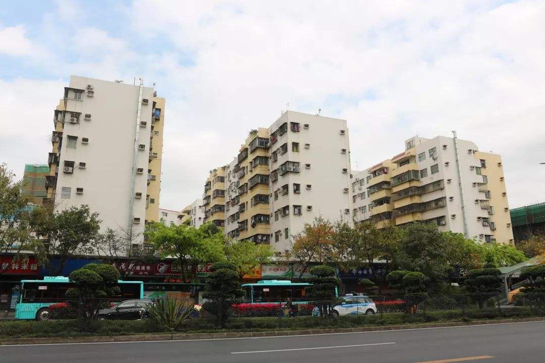 高房价问题怎么解决,中国的高房价还能维持多久