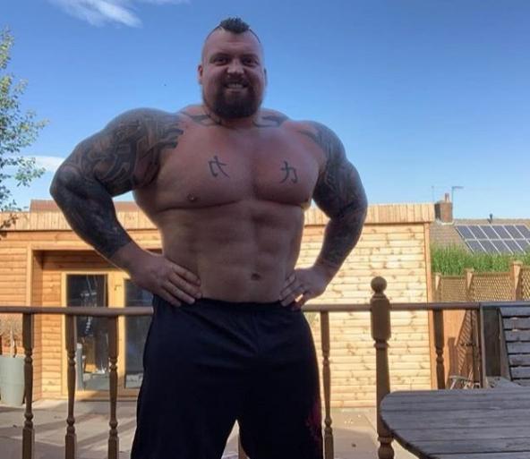 真实存在的3米巨人,超大型巨人有多吓人