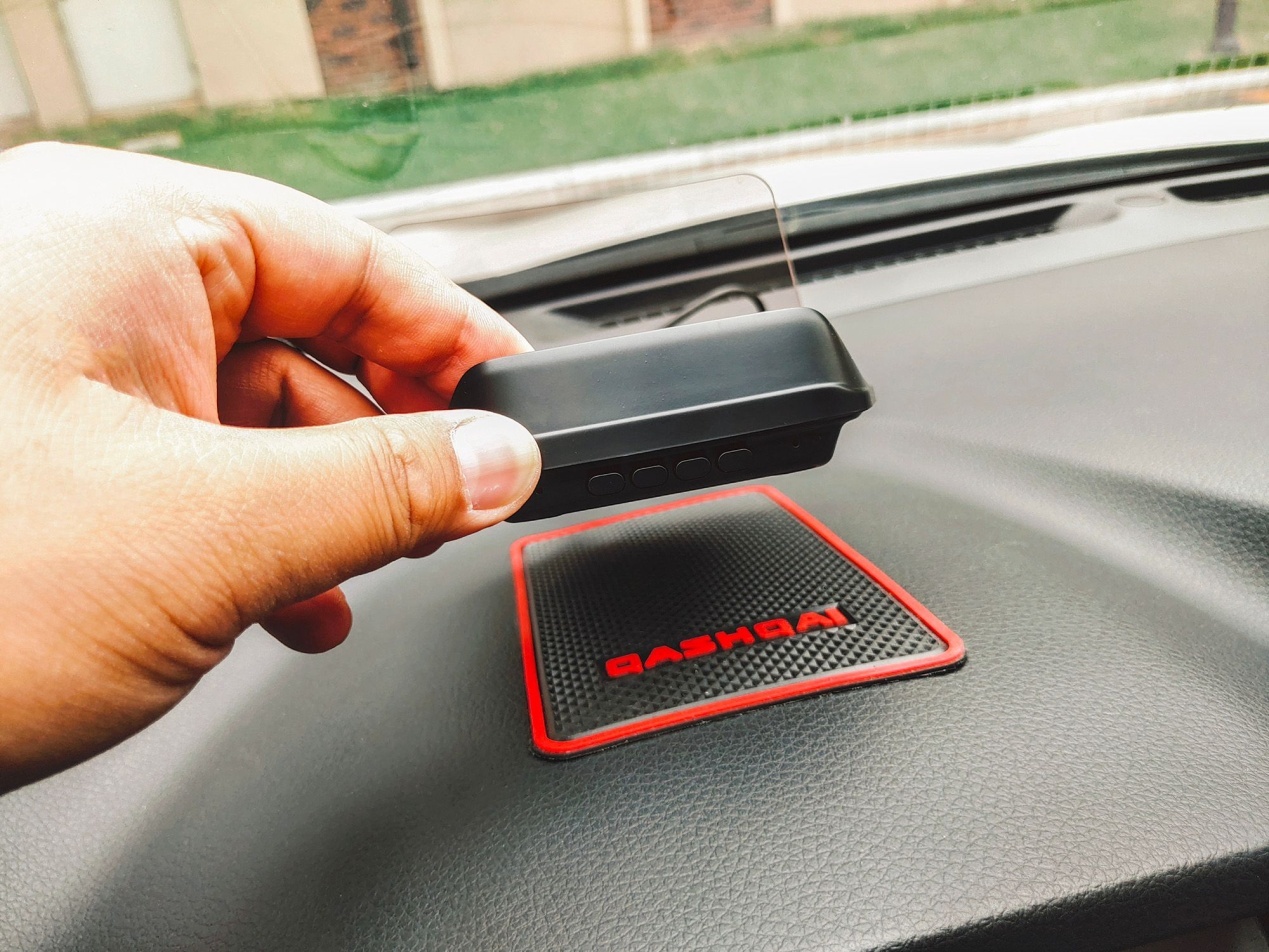 和小米有品合作后车萝卜HUD成百元车宠?深度体验后告诉你答案