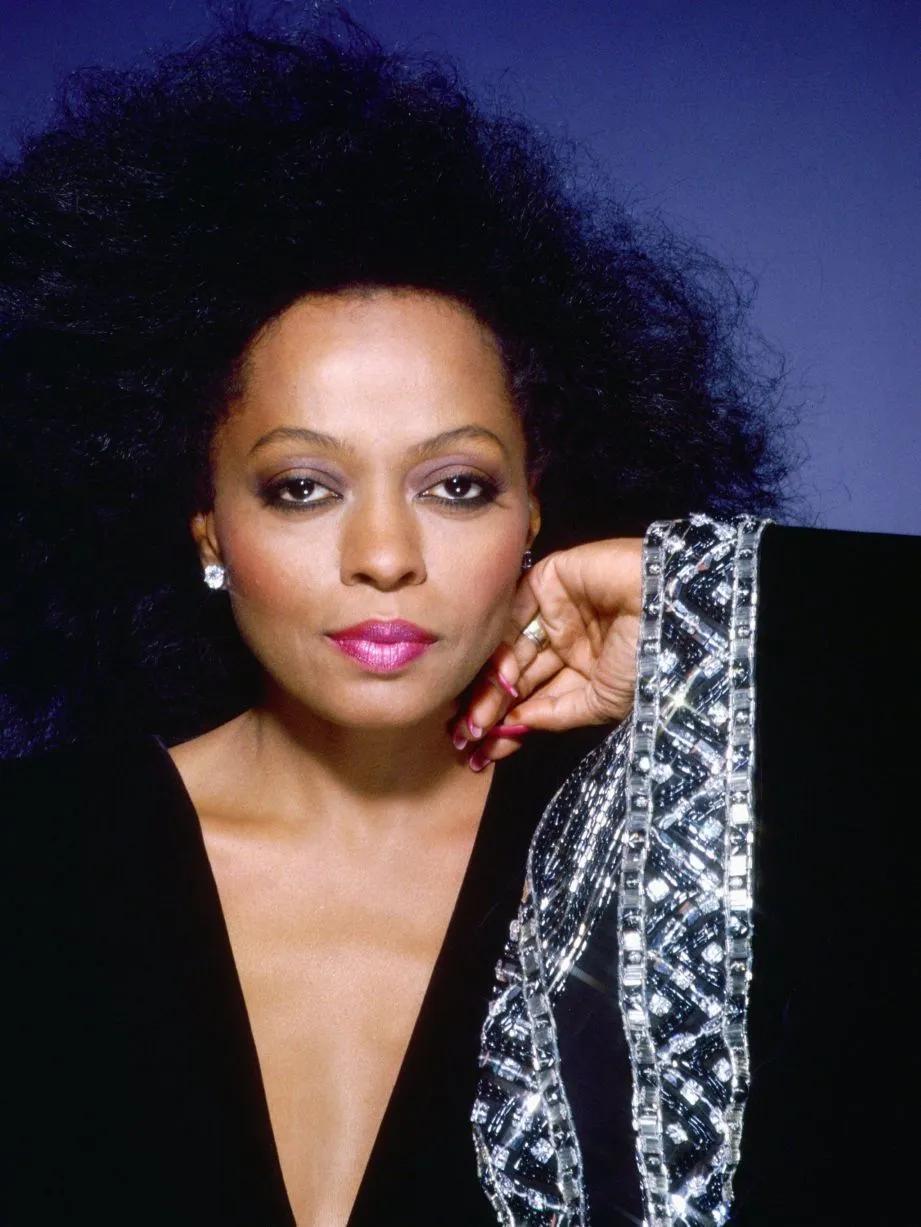 野生眉流行吗,野生眉和小欧眉的对比图