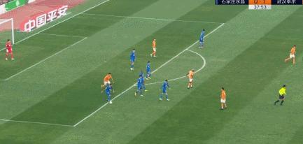 国安战永昌争议判罚,脾气真大