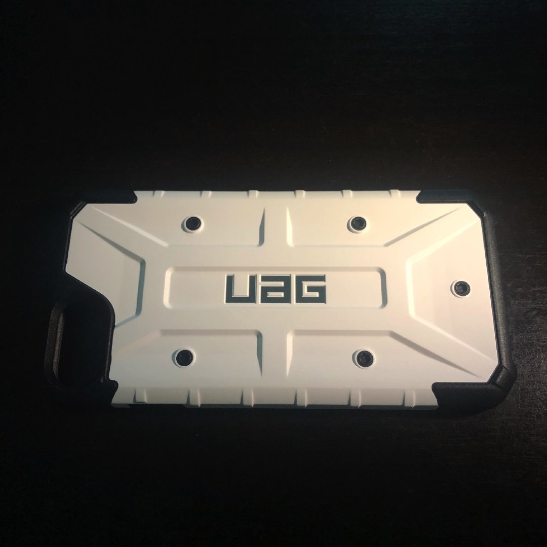 uag探险者银色和钻石系列对比,uag探险者手机壳iphone12