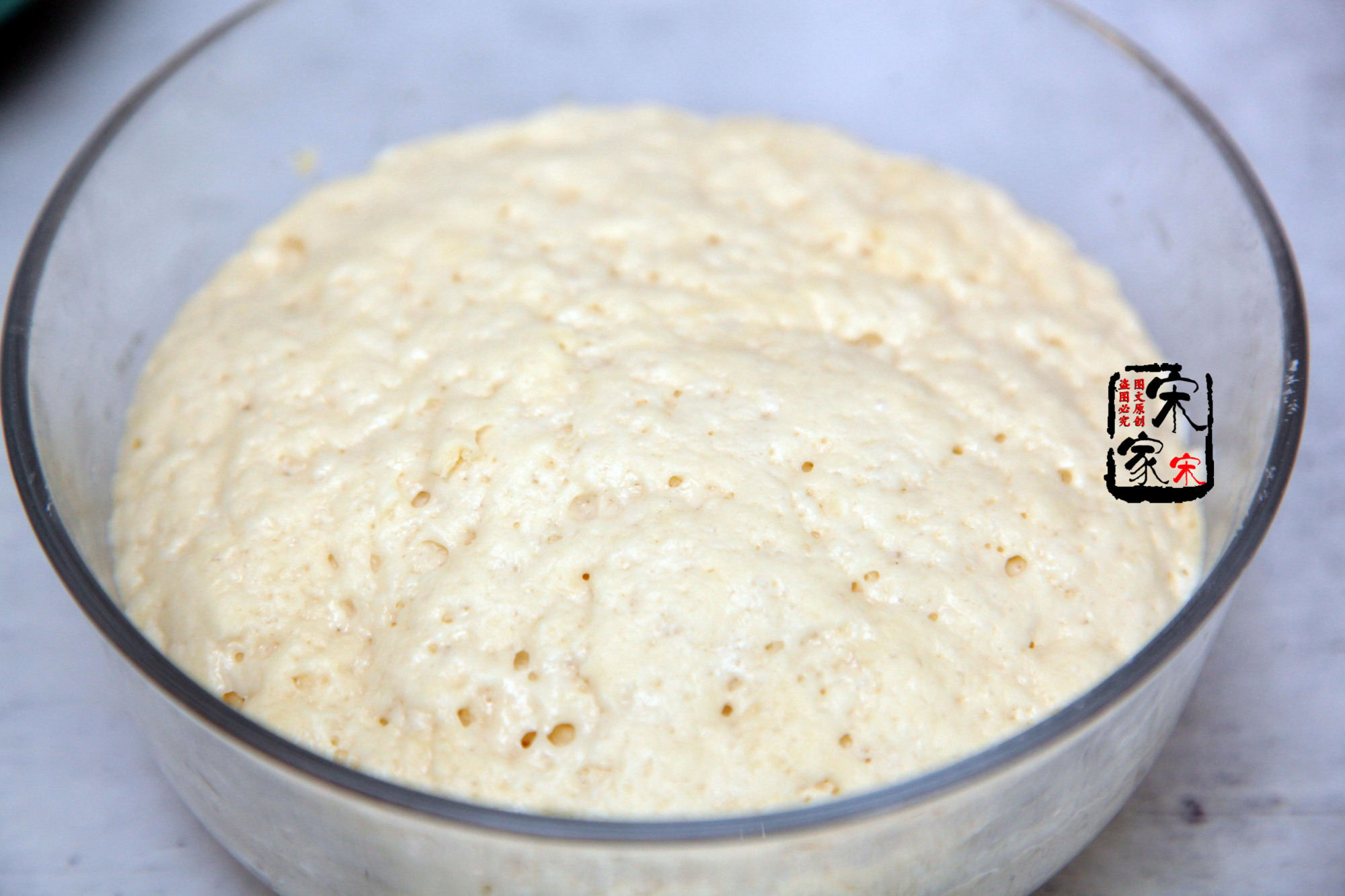 小孩最爱吃的披萨小教程,自己在家制作孩子爱吃的披萨