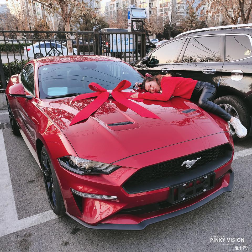 野马mustang宝石红,mustang提车真实评价