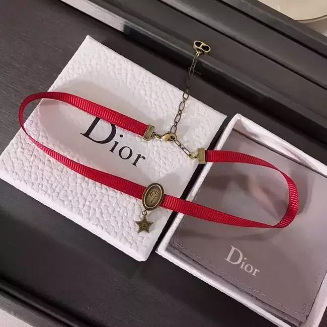 美宝莲限定口红,美宝莲买口红送的包