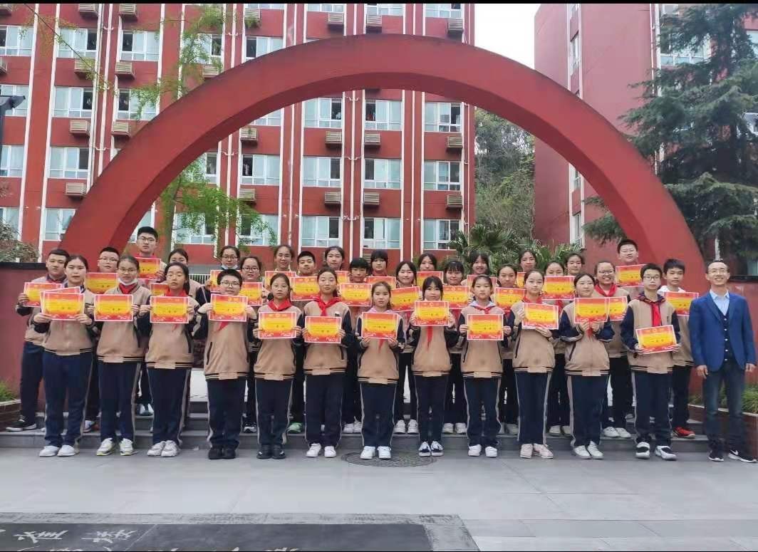 悦读经典为主题的读书小报,读名著经典活动小学生