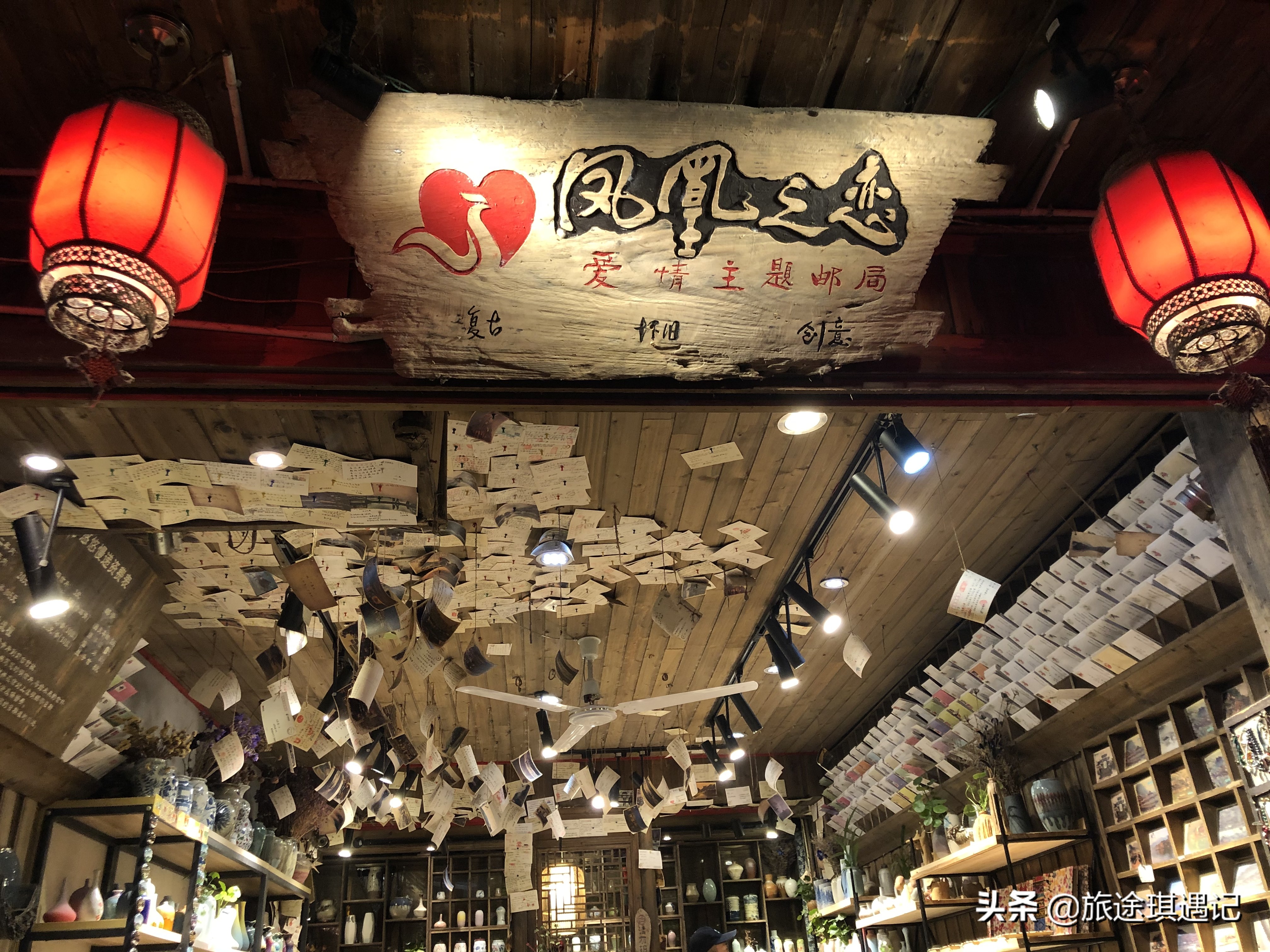 在凤凰古城感受苗族,在凤凰古城与你相遇