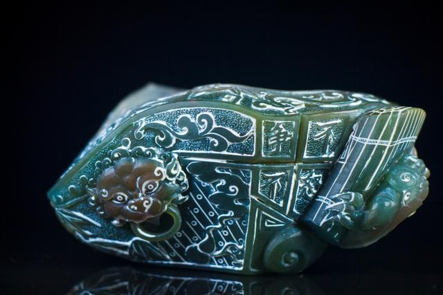 一块纯天然玛瑙石,一块玛瑙做的玉