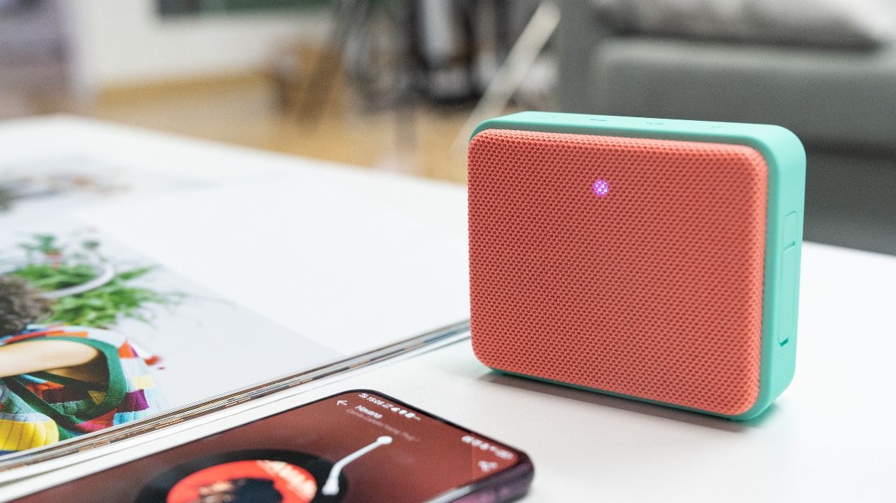 jamo尊宝cub小方盒蓝牙音箱,潮酷蓝牙小音箱尊宝cub开箱