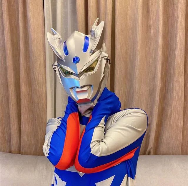 当奥特曼Cosplay也开始出“肉装”