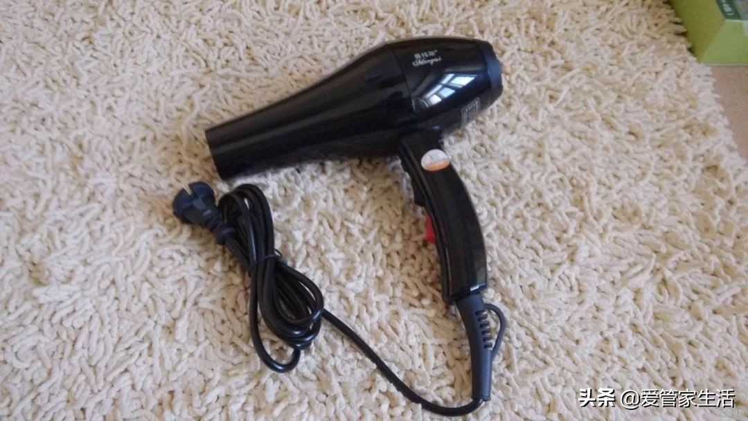 如何除衣服的火锅味,怎么用烘干机除衣服上的火锅味