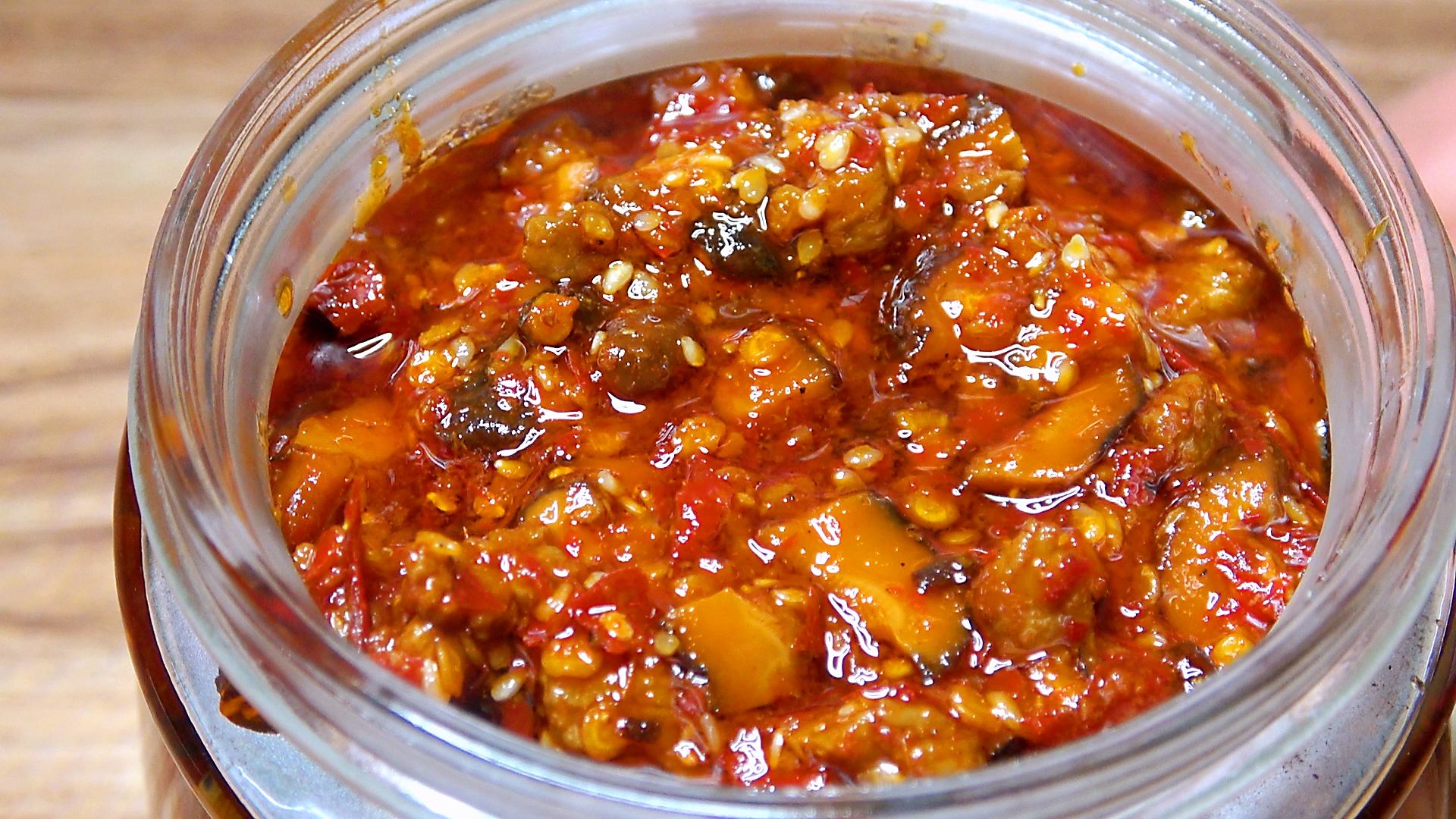 下饭神器香菇牛肉酱不是辣的,罐装下饭牛肉酱香菇味