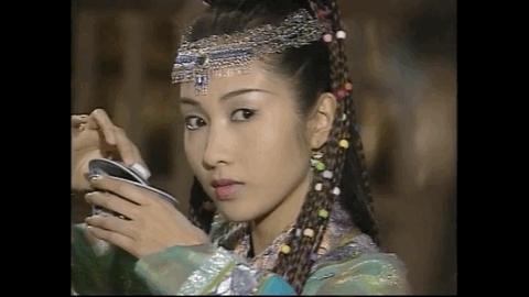 剧中绿茶婊始祖这次竟然秒杀了刘亦菲，她终于被扶正了…