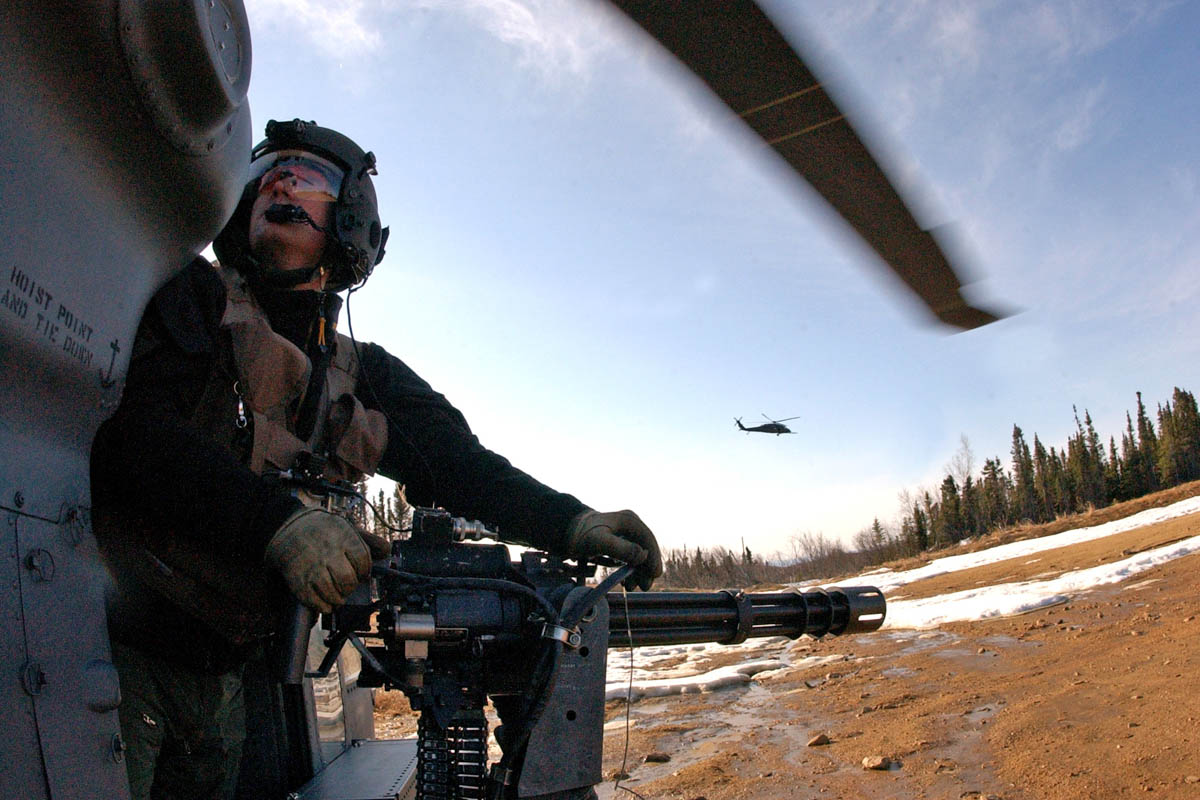 m134加特林机枪单兵手持式,m134加特林速射机枪各种介绍