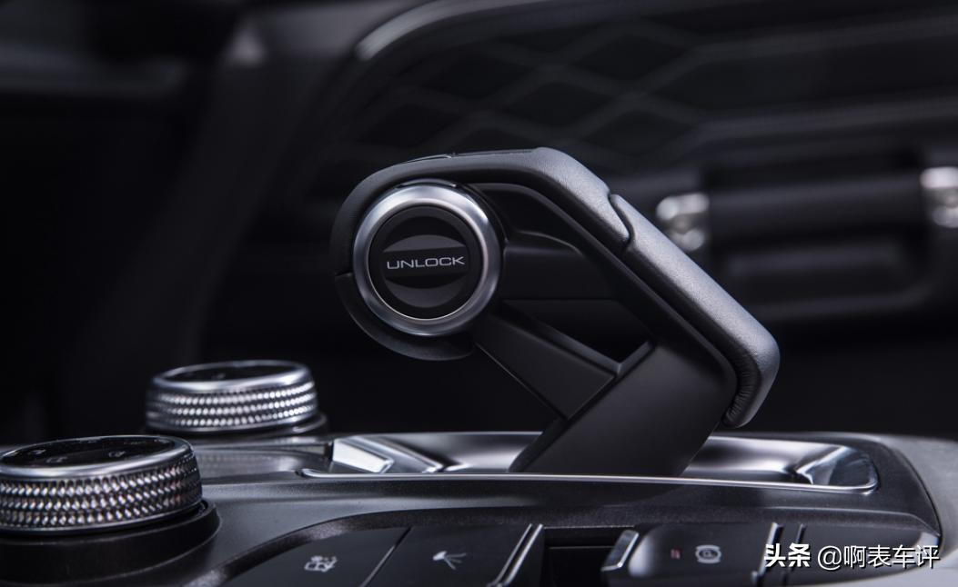 长得像坦克300的百万级别豪华suv,比坦克300还硬派的suv26万