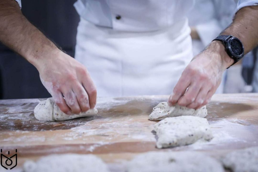 史上最全的六种面包制作方法,介绍面包以及制作方法的书籍