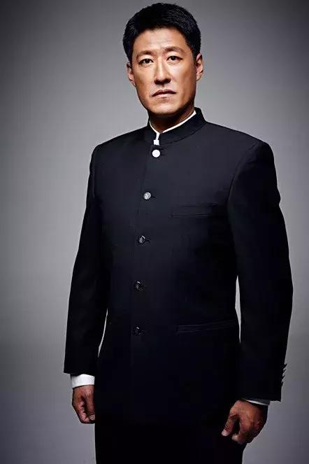 轰天炮签约“炮神”国产投影仪匠心之作