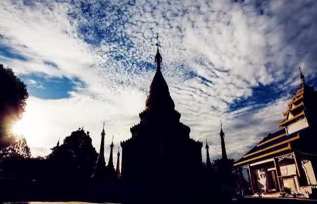 西南边境上的神秘潘多拉，比西双版纳还美，一不小心就出国