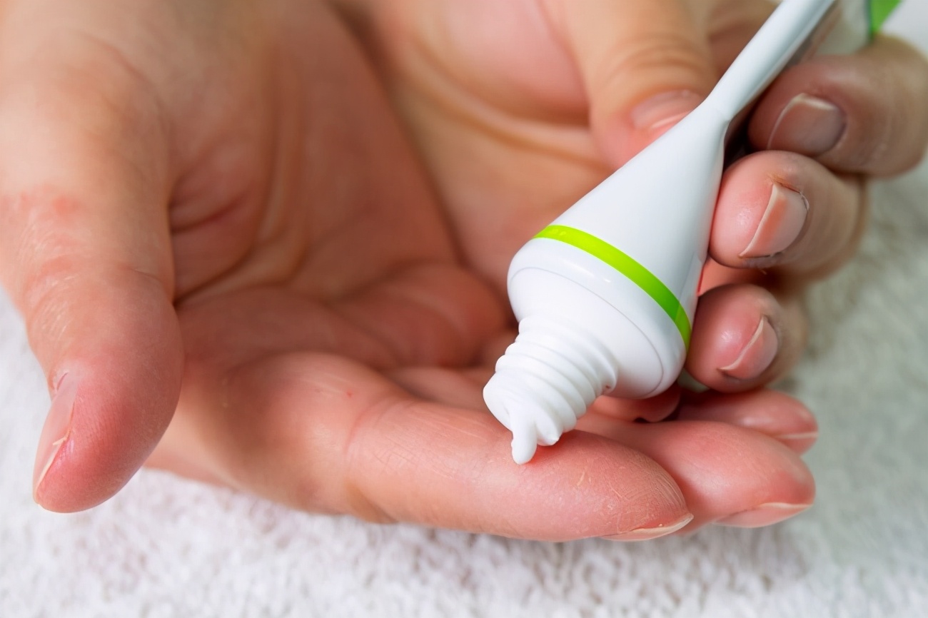 乳头痒是什么原因如何防治,乳腺乳头痒是怎么回事