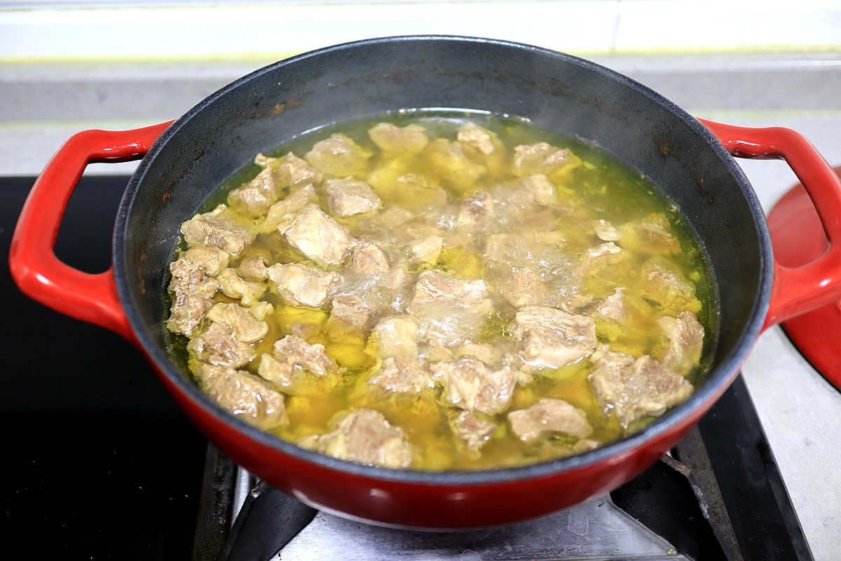 番茄味火锅底料做牛肉,牛肉焖火锅底料