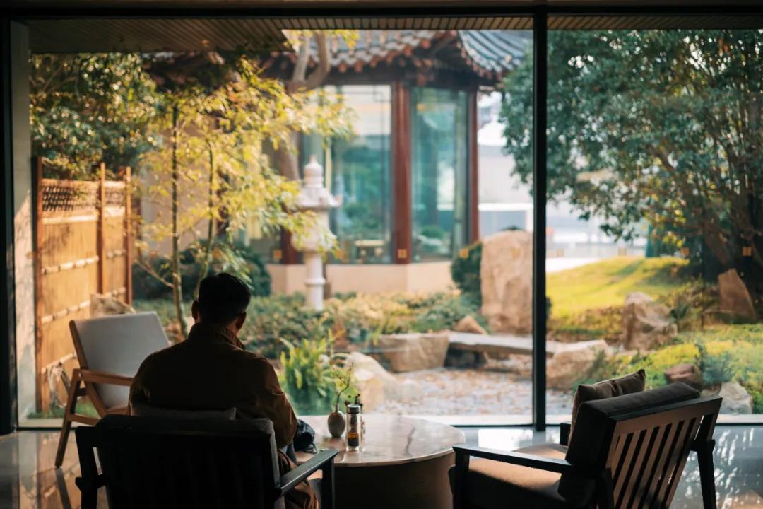 这家国宾馆，简直就好看的不像是国宾馆