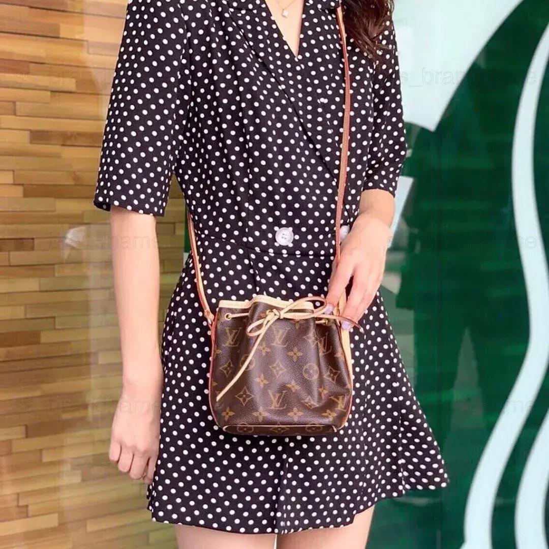 闺蜜买了个lv包,闺蜜新买房子邀我去做客