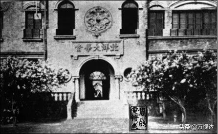 为何有的老人会说“穷河东，富河西，砸锅卖铁红桥区”？