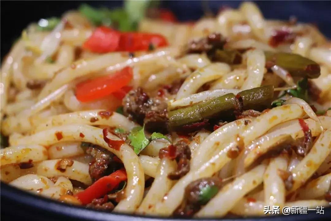 乌鲁木齐美食网红牛腩米粉,乌鲁木齐米粉推荐排行榜