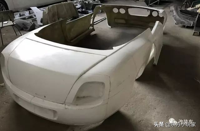 3万块的二手车爆改成300万宾利，这是真正的撩妹神器